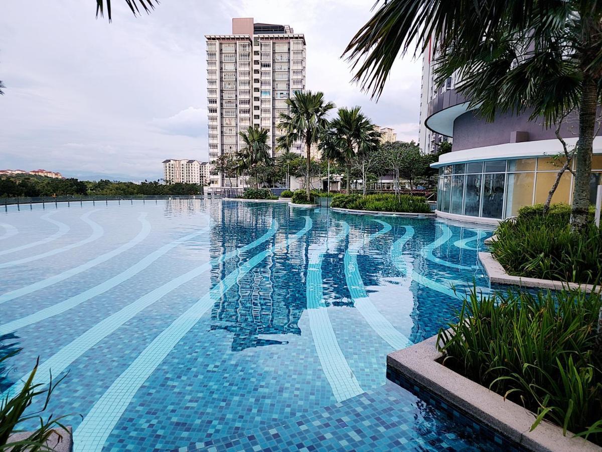 Putrajaya Dwiputra 6 Plus 1 Pax Blissful Fully Air-Con Suite Екстериор снимка